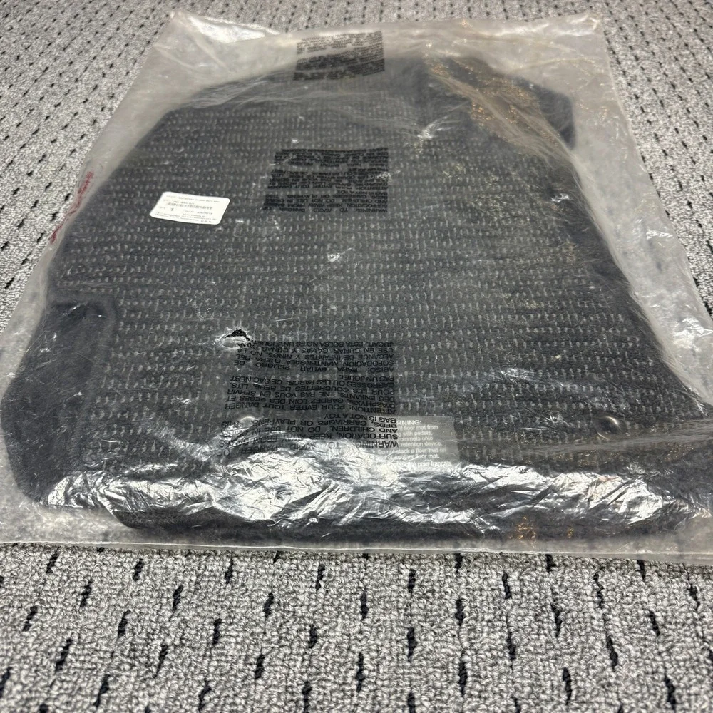 Subaru Forester Floor Mat 4PC Set J501SSG301 Charcoal Gray OEM 2014-2018